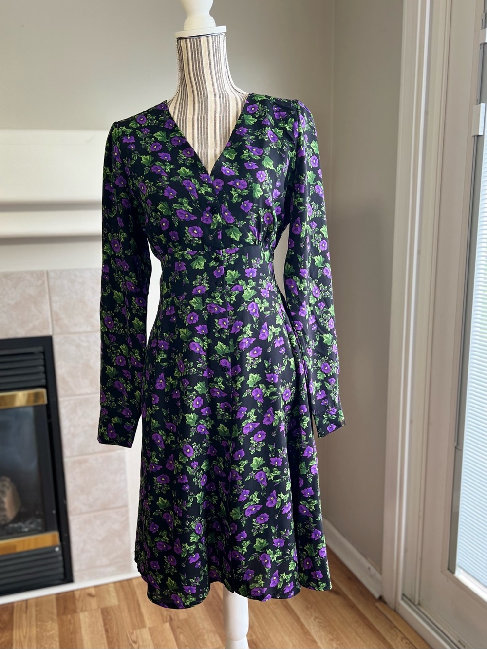 Floral V-Neck Long Sleeve A-Line Dress in Black and Purple